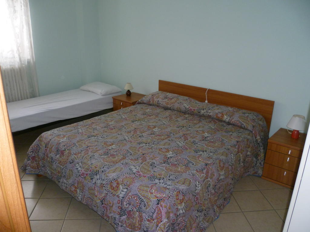 Casa Vacanza Ca Dei Logi Levico Terme Rom bilde